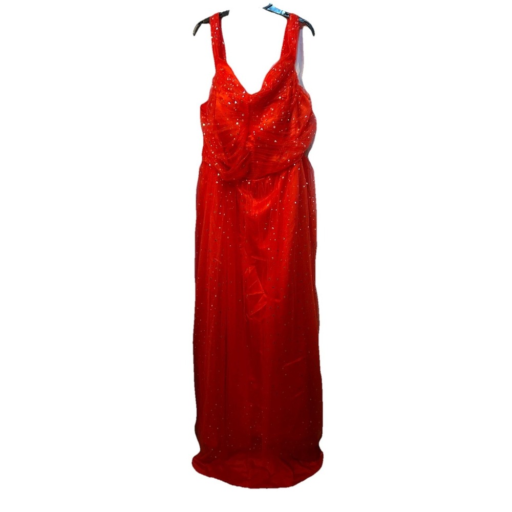 Red Formal Dress Women's Size 26  Sweetheart Neckline‎ Silver Stars & Moons Long